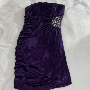 SPEECHLESS purple sleeveless dress. Size L.